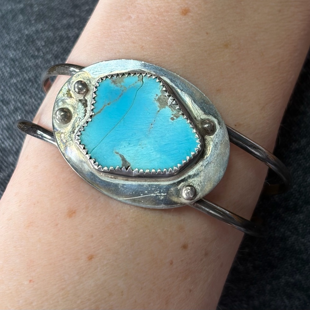 VINTAGE Native American Navajo Sterling Silver TURQUOISE Cuff Bracelet - Picture 2 of 7